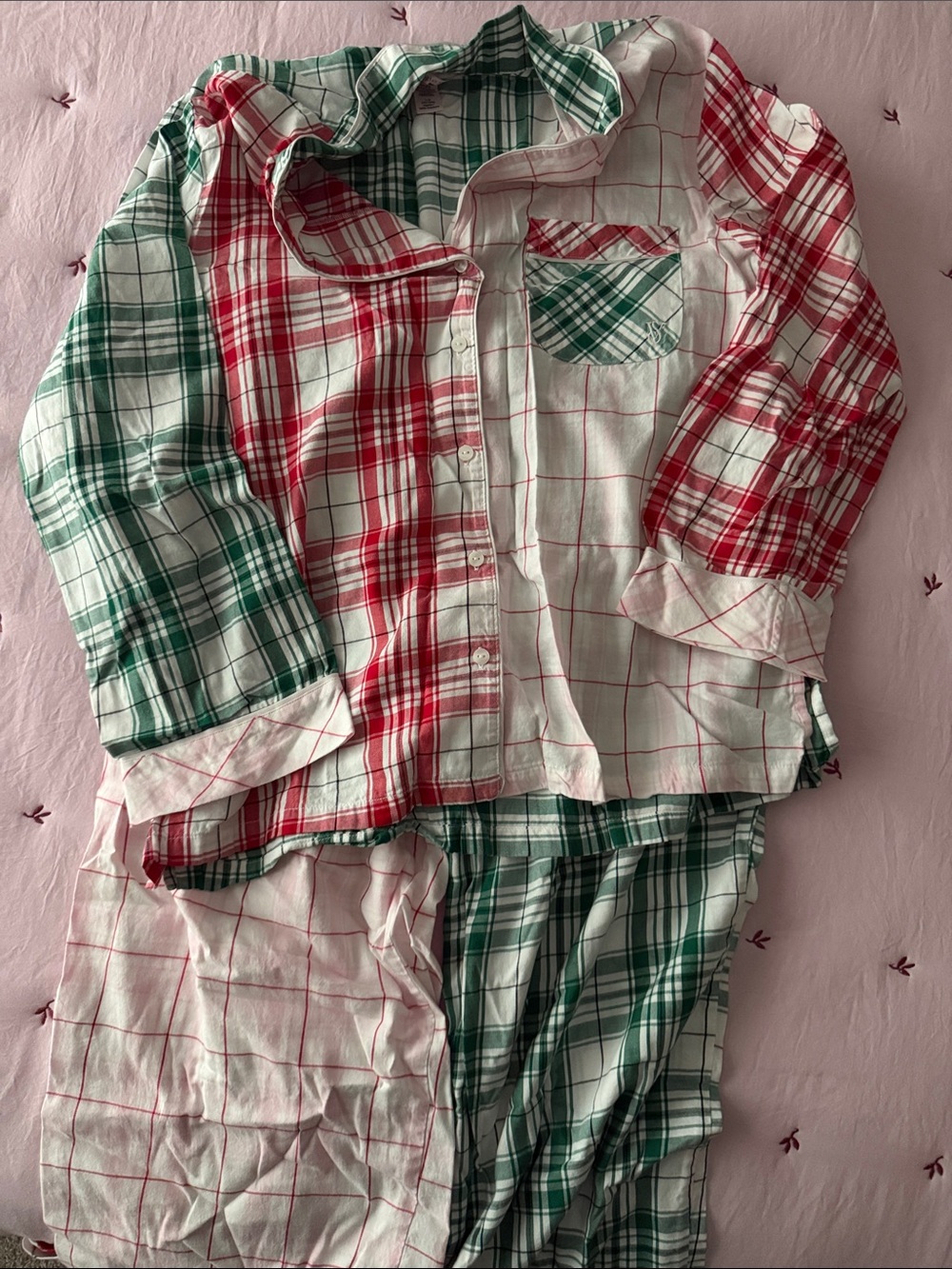 Victoria’s Secret Womens Plaid Two-Piece Pajama Set in Red & Green